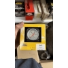 Image 1 : AUTO METER FUEL PRESSURE