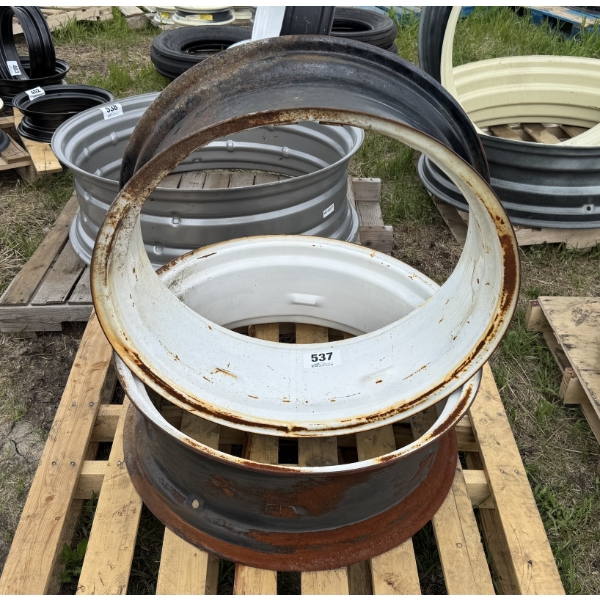 TWO 38XDW10 CLAMP-STYLE TRACTOR RIMS
