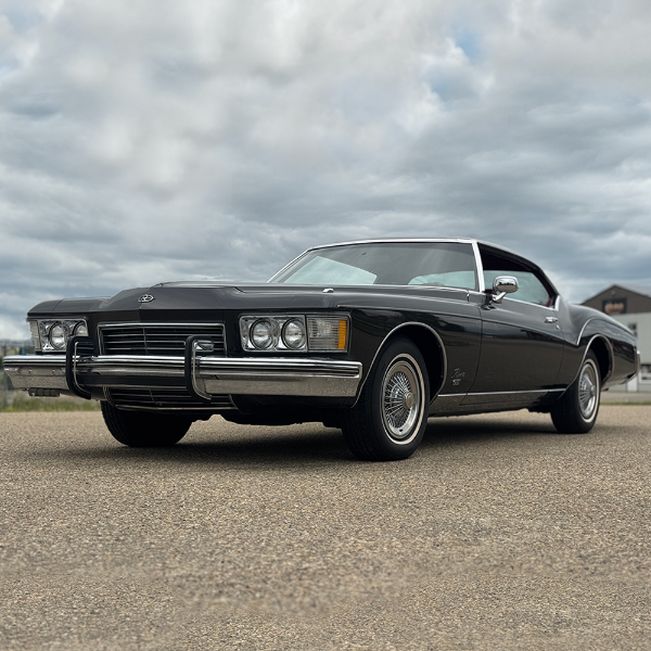 1973 BUICK RIVIERA "BOAT TAIL"