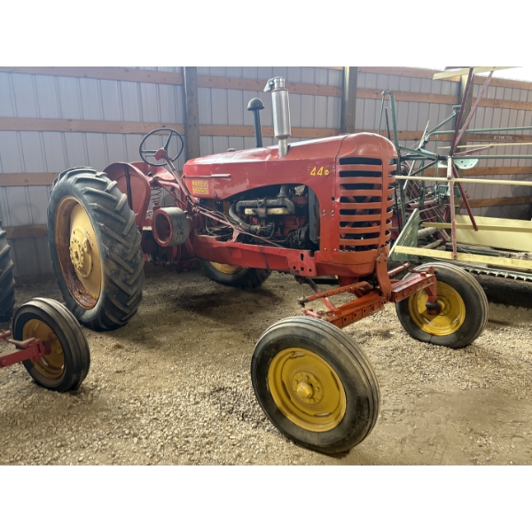 MASSEY-HARRIS 44SIX