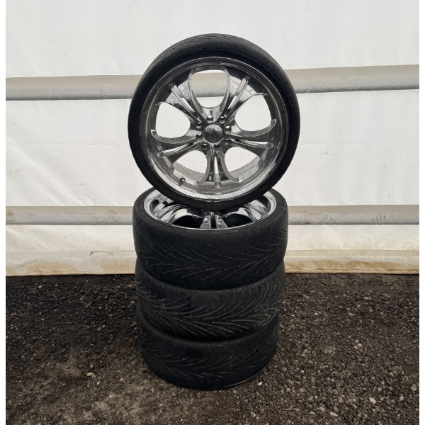SET OF 4 EUROMAX RIMS AND TIRES  215/35ZR18