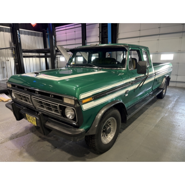 NO RESERVE 1976 FORD F250 SUPER CAB EXPLORER CAMPER SPECIAL