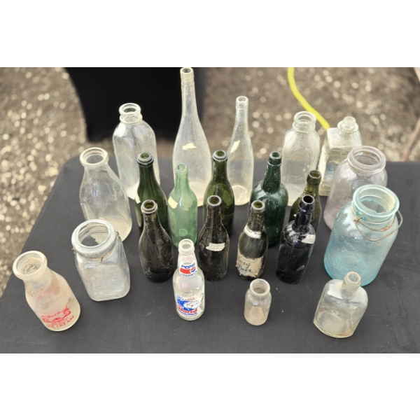 VINTAGE MILK JUGS, JARS & BOTTLES 
