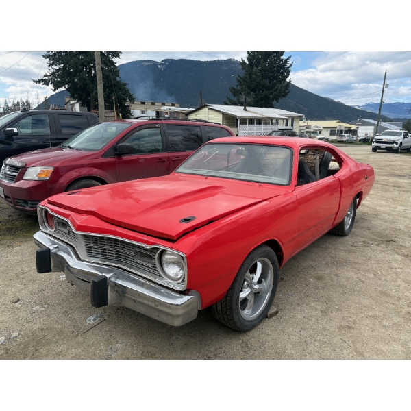 1972 PLYMOUTH DUSTER 