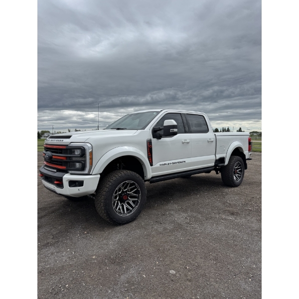 2023 FORD F-350 HARLEY DAVIDSON TRUCK