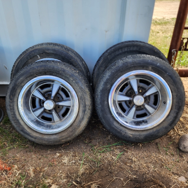 SET OF 4 PONTIAC RIMS 15" 5X4 3/4 PATTERN