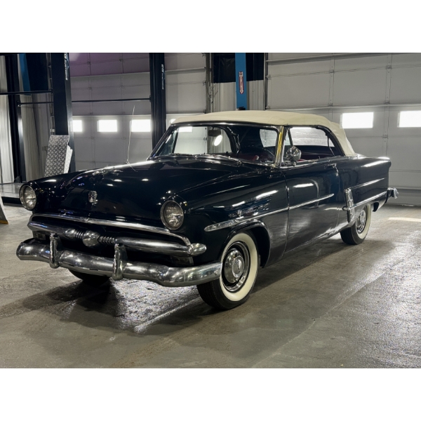 NO RESERVE 1953 FORD CRESTLINE SUNLINER CONVERTIBLE