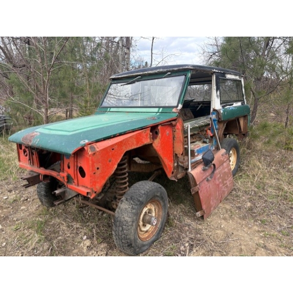 1972 Ford Bronco 
Fender Grill
Ford 9 inch 
BC Registration