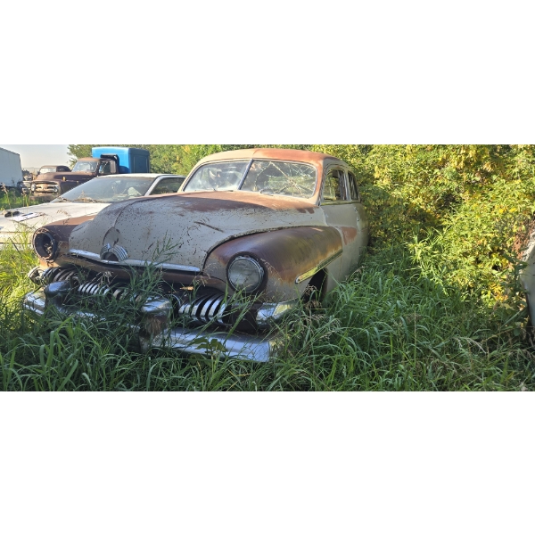 NO RESERVE 1951 MERCURY NO MOTOR