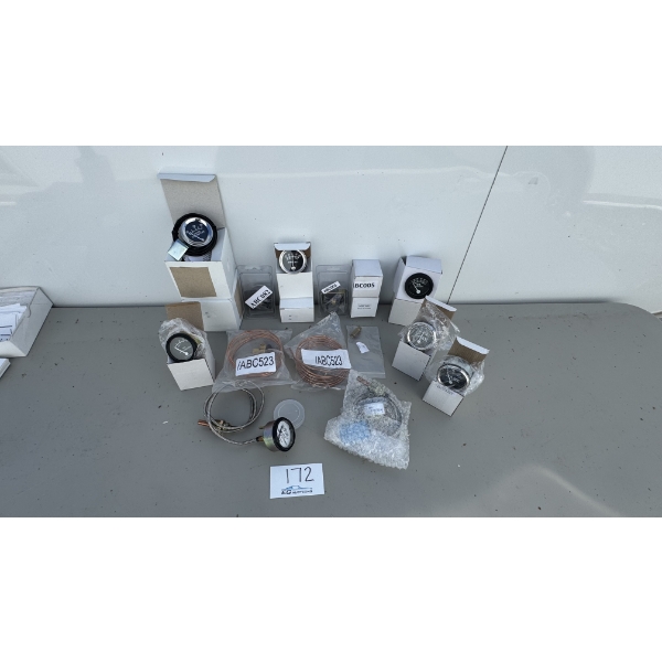 ASSORTED OIL PRESSURE GAUGES & SENDERS