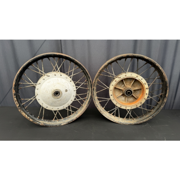 PAIR OF ANTIQUE SPOKE RIMS
