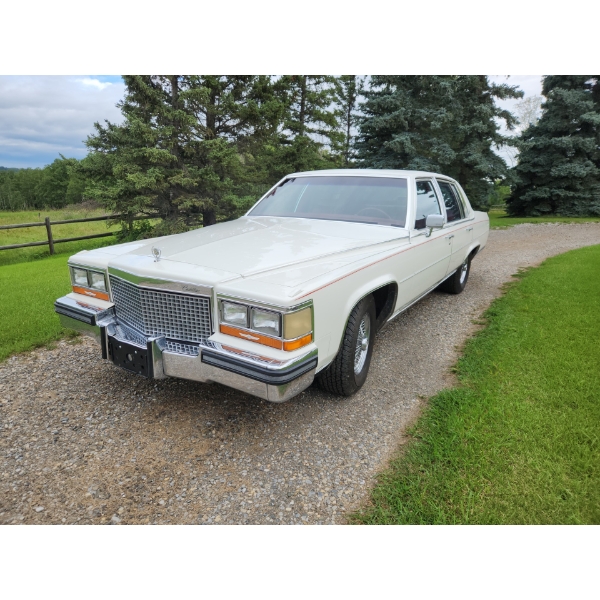 1987 CADILLAC BROUGHAM D'ELEGANCE