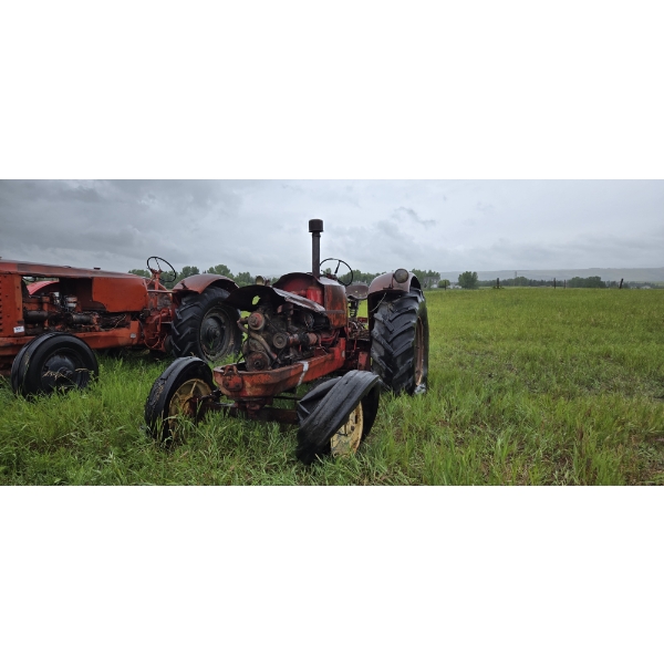 1940 MASSEY 201 Parts Tractor