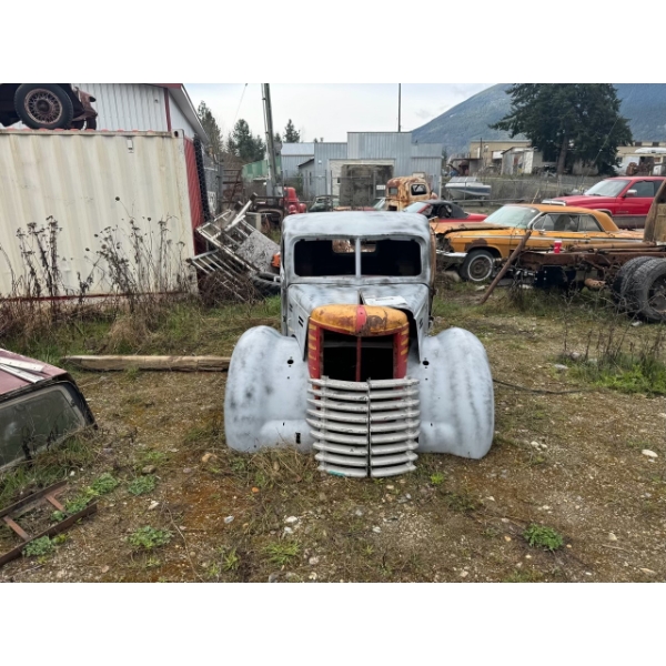 BABY DIAMOND T CAB FENDER, HOOD & GRILL