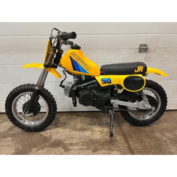 1982 SUZUKI JR 50 MINI BIKE