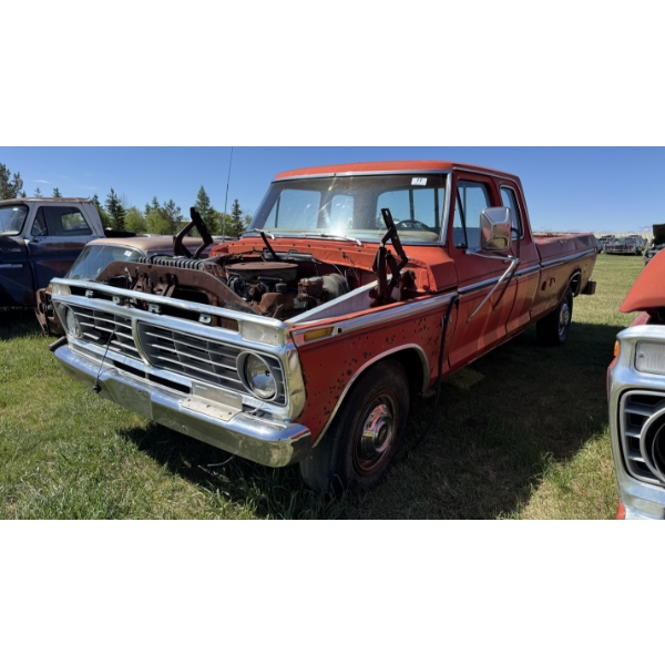 1975 FORD F-250 RANGER SUPER CAB
