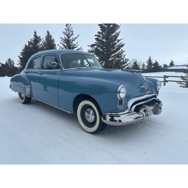 1949 OLDSMOBILE FUTURAMIC 76