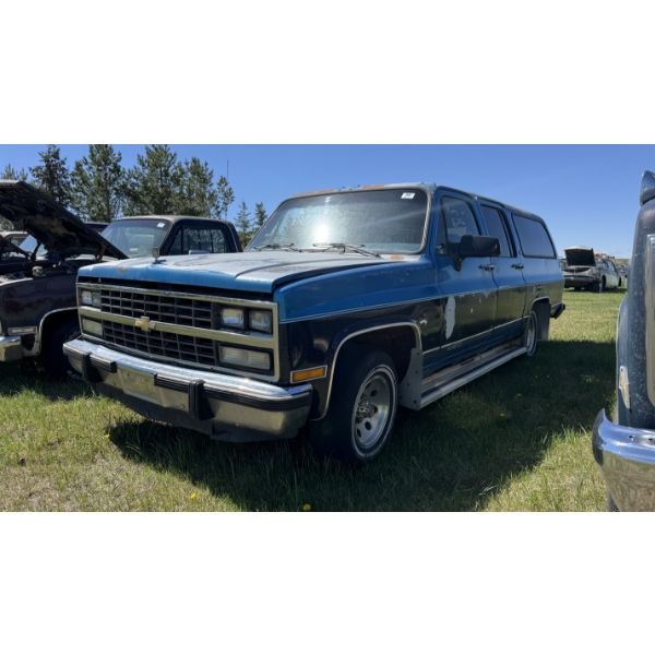 1991 CHEVROLET SUBURBAN 1500 | FULLY LOADED
