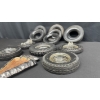 Image 4 : VINTAGE TIRE ASHTRAYS W/ GLASS INSERTS & ARROWHEAD ASHTRAY