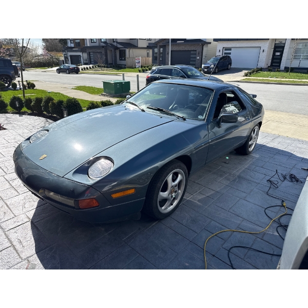 NO RESERVE 1988 PORSCHE 928