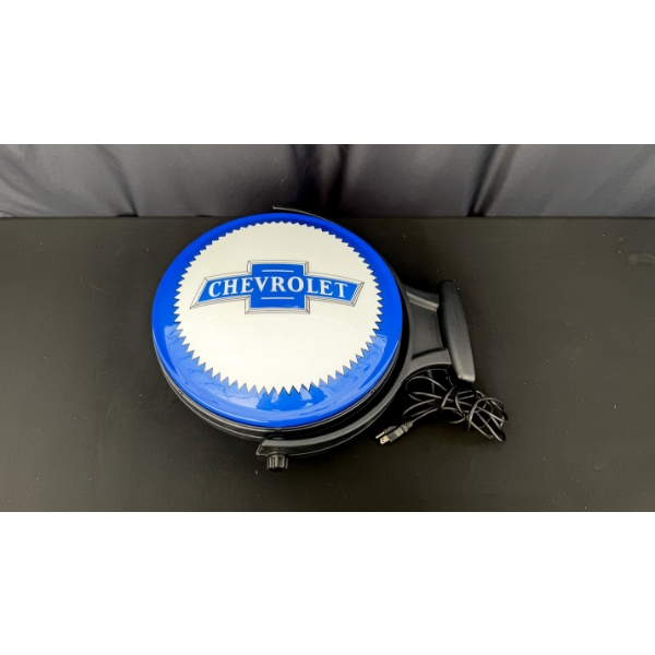 CHEVROLET GLOBE 2FT X 2FT