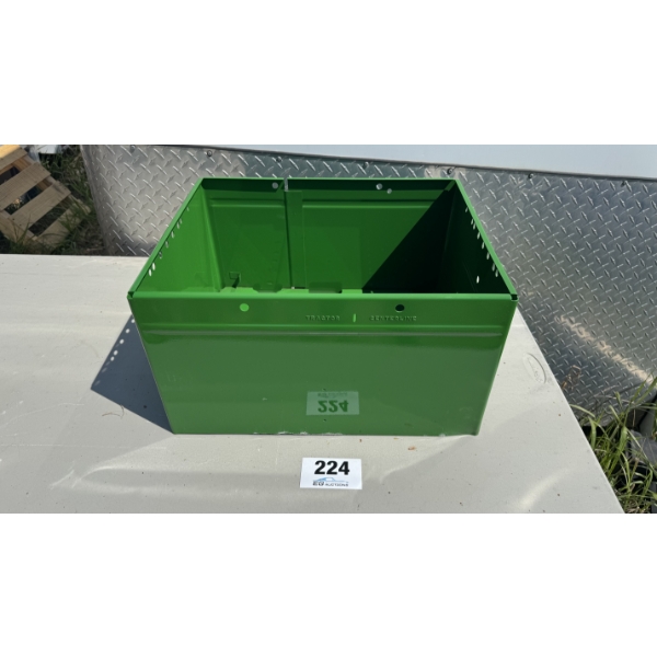 JOHN DEERE BATTERY BOX - JDS455