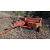 Image 2 : New Holland 320 Square Bailer