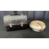 Image 1 : ANTIQUE LUNCHBOX AND COOKING PAN