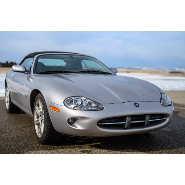 2000 JAGUAR XK8 CONVERTIBLE