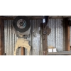 Image 5 : Large Shelf of Various Metal Frame Pieces