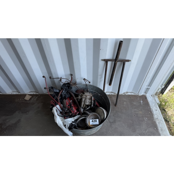 MISCELLANEOUS VINTAGE AUTO PARTS