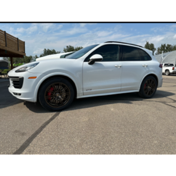 2016 PORSCHE CAYENNE GTS 