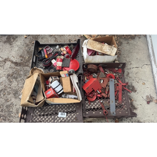 MIXED VINTAGE FARM MACHINERY PARTS & COMPONENTS