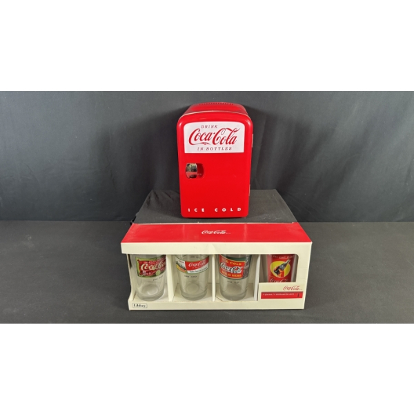 COCA-COLA MINI FRIDGE & LIBBEY COLLECTOR GLASS SET