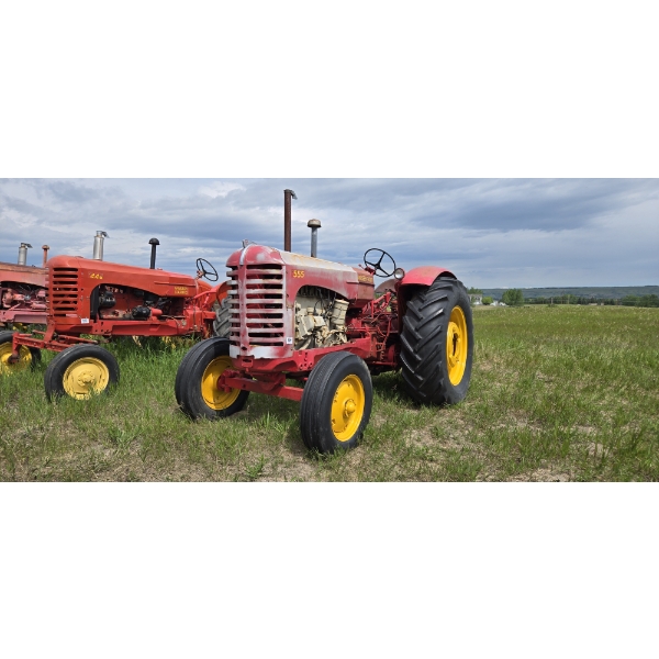 MASSEY-HARRIS 555