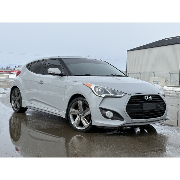 NO RESERVE 2014 HYUNDAI VELOSTER COUPE TURBO EDITION