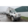 Image 3 : 2004 GMC C7500   Located in Calgary