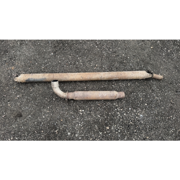 DRIVESHAFT AND MUFFLER
