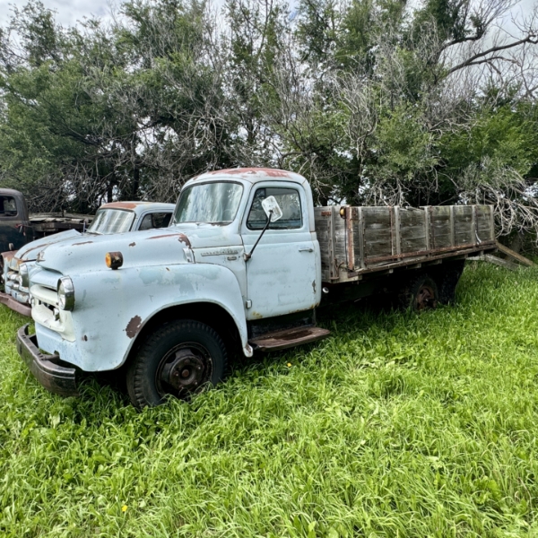9 - NO RESERVE - 1956 INTERNATIONAL S-150 DUALLY