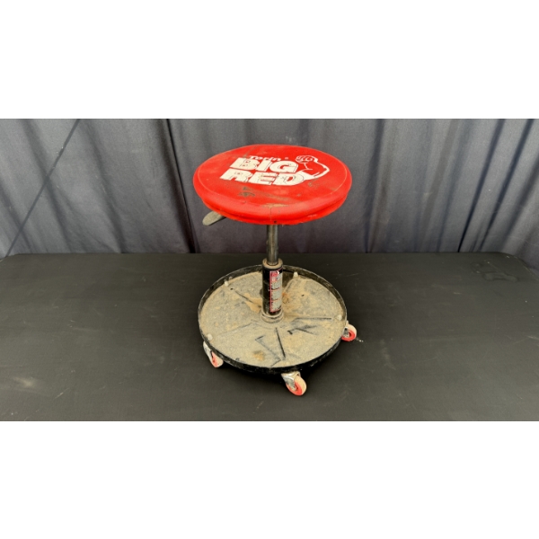 MECHANICS STOOL BIG RED