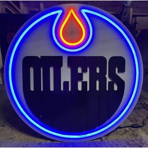LARGE OILERS NEON SIGN 24" DIAMETER