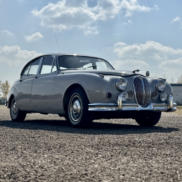 1961 JAGUAR MARK II