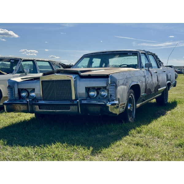1979 LINCOLN TOWN CAR 