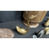 Image 8 : VINTAGE BRASS & METAL COLLECTIBLES