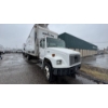 Image 3 : 2001 Freightliner FL80   Located in Calgary