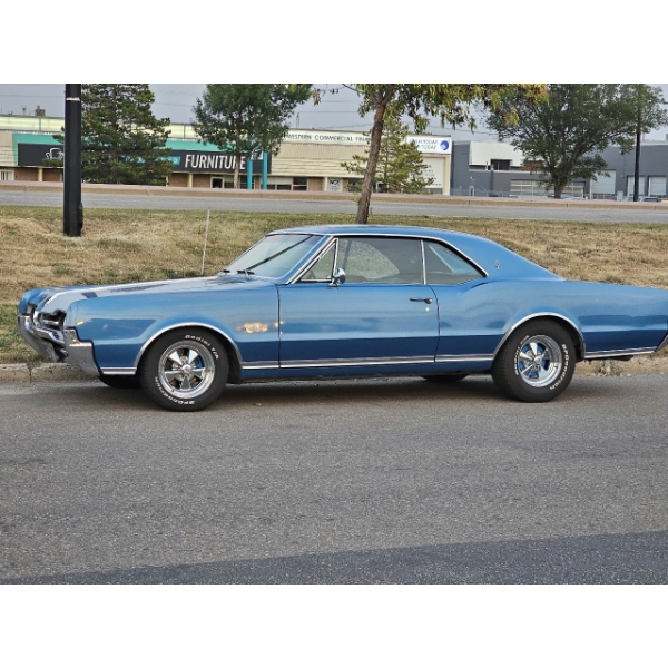 1967 OLDSMOBILE CUTLASS SUPREME