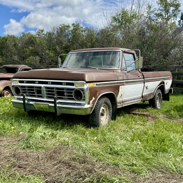 15 –NO RESERVE 1975 FORD F-150 LONGBOX 2WD
