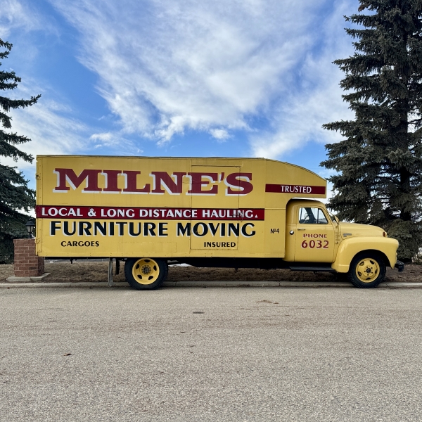 NO RESERVE 1954 MILNE CUBE TRUCK