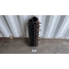 Image 1 : VINTAGE INLINE 6-CYLINDER CYLINDER HEAD