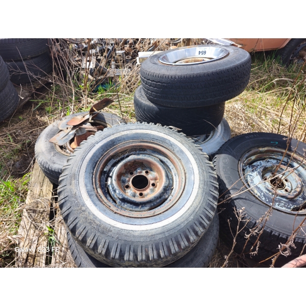 3 Wheels & Tires